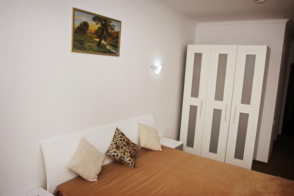 Rhc Royal Hotel