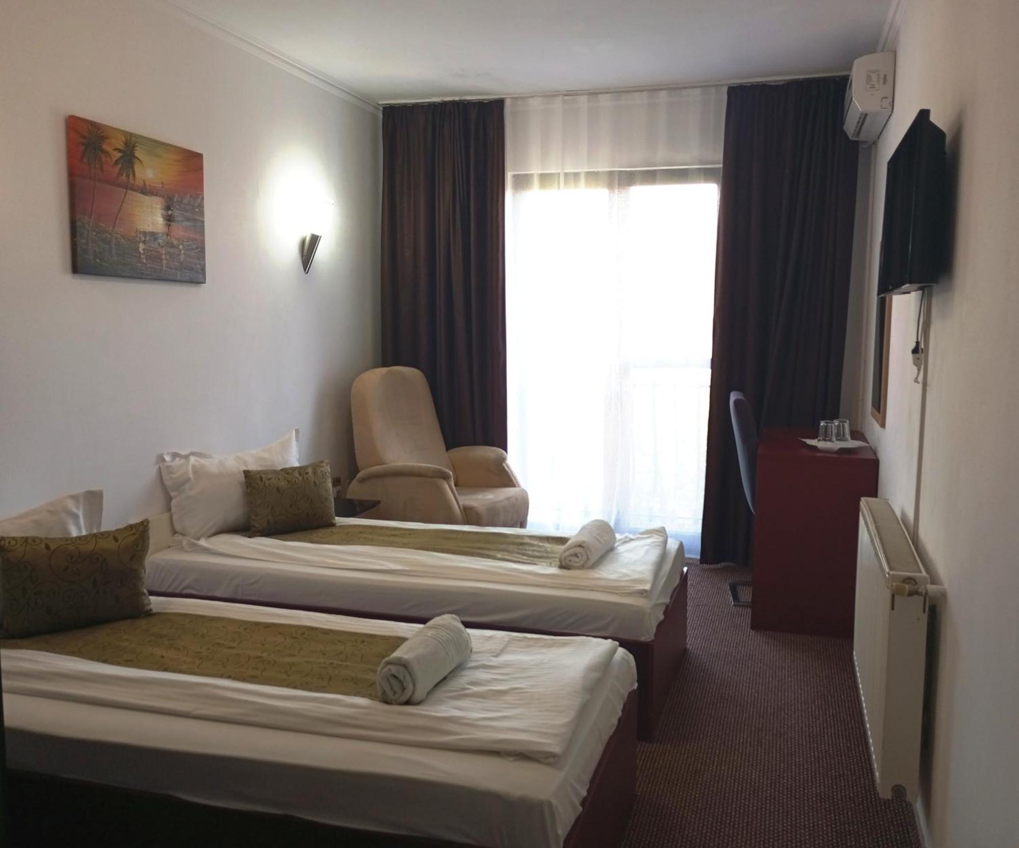 Rhc Royal Hotel 3*